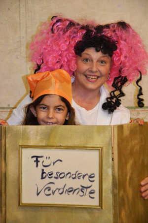 Denkmalsetzung mit Betty Baloo